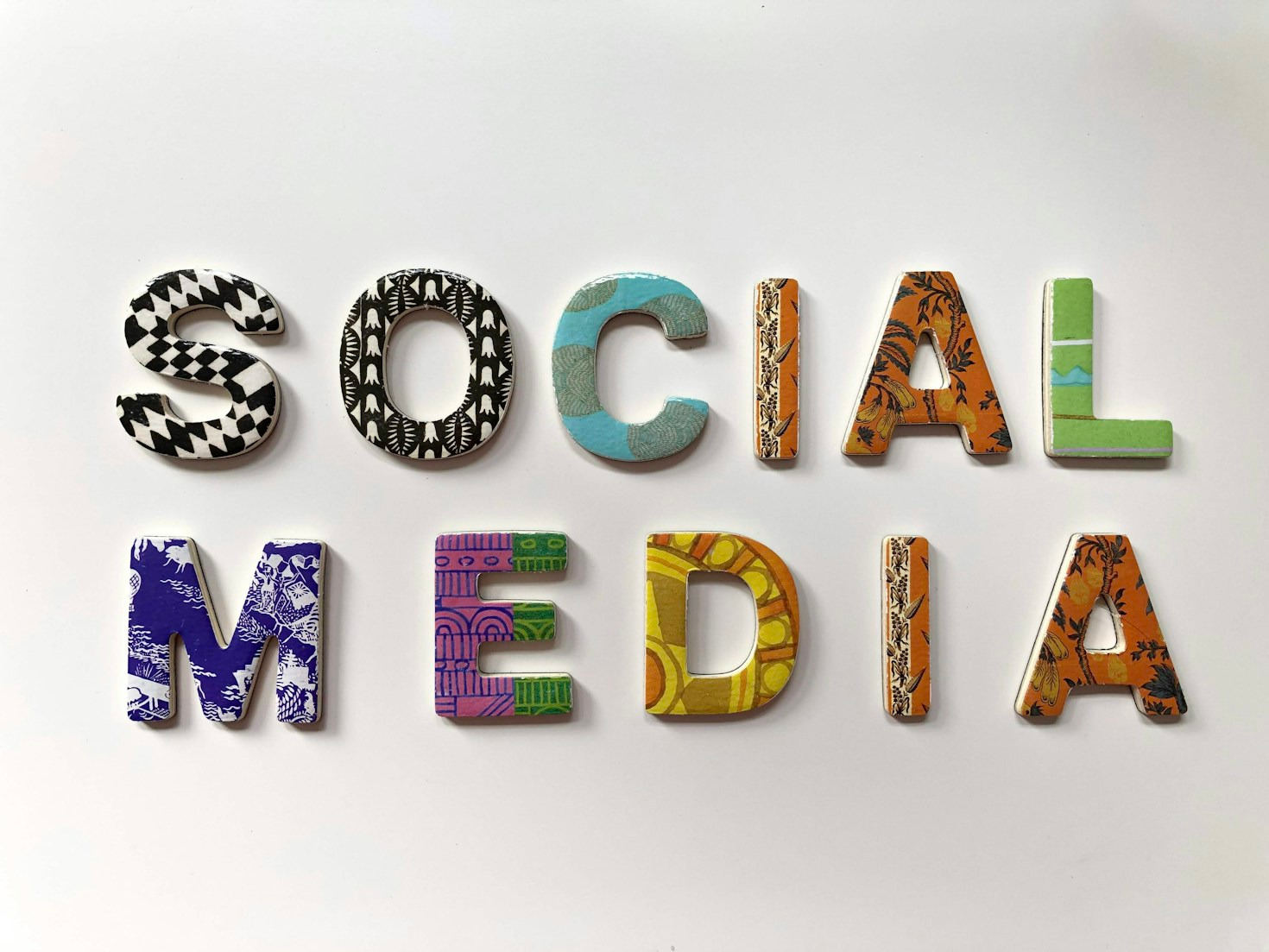 How Professional Logo Design Impacts Brand Identity